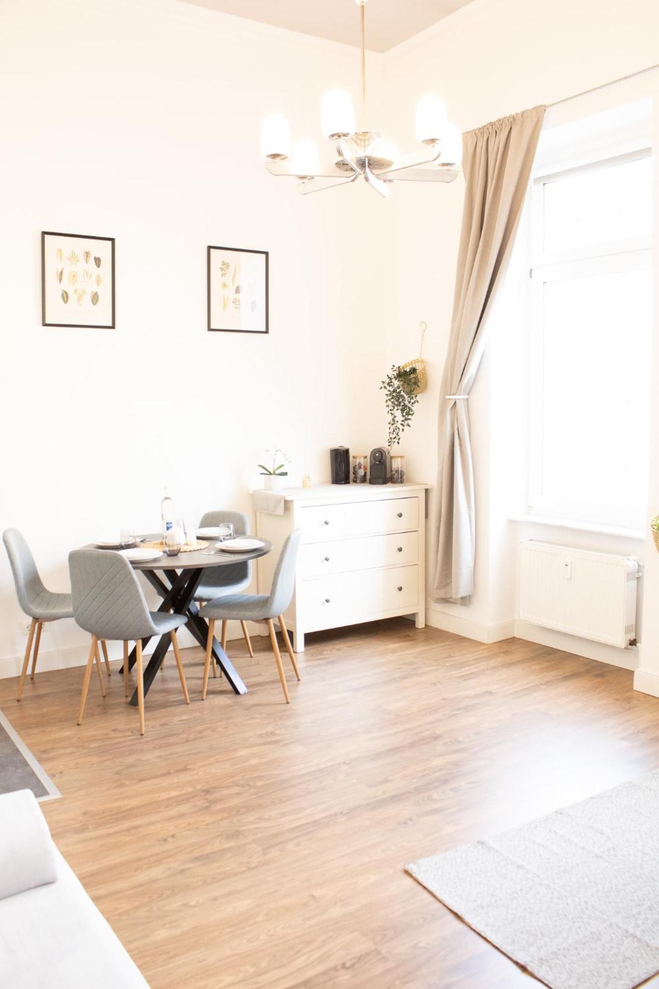 Apartment Wiesbaden Mitte, Zentral Am Park, Congresscenter 5 Min, Bahnhof 10Min المظهر الخارجي الصورة